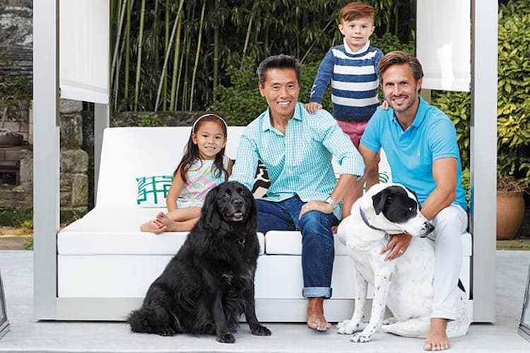 Vern Yip and family Photo 