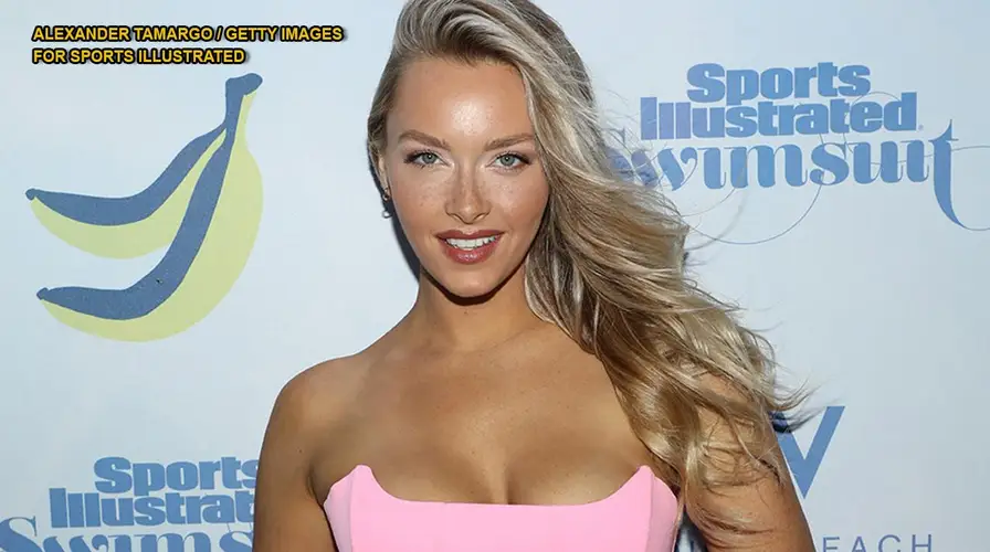 Camille Kostek Photo