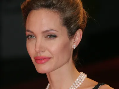 Angelina Jolie Photo