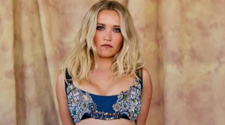 Emily Osment Photo