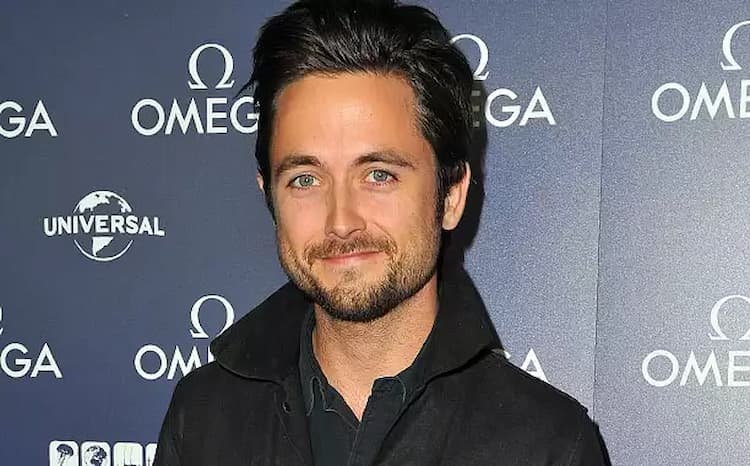 Justin Chatwin Photo