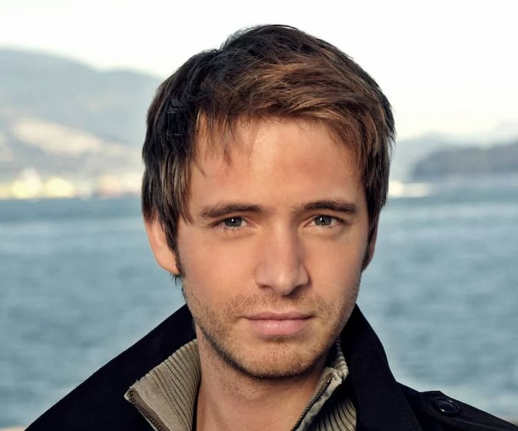 Aaron Stanford Photo