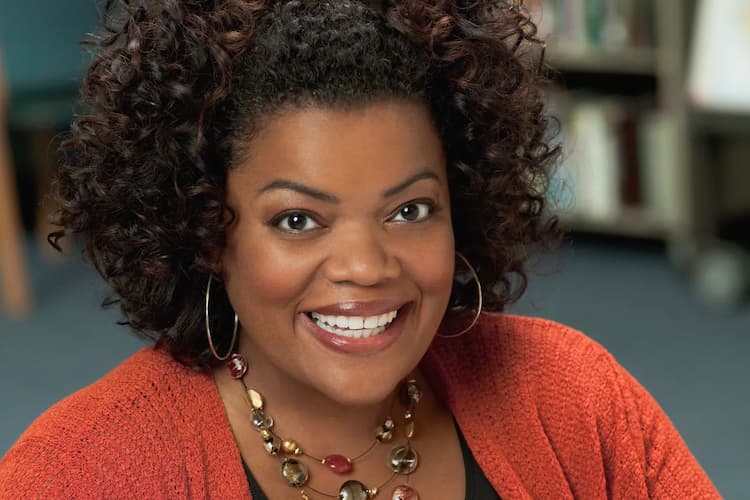 Yvette Nicole Brown Photo