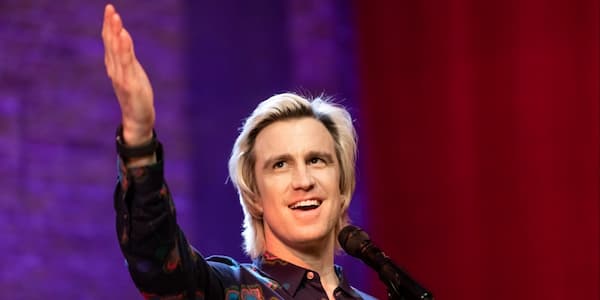 Gavin Creel Photo