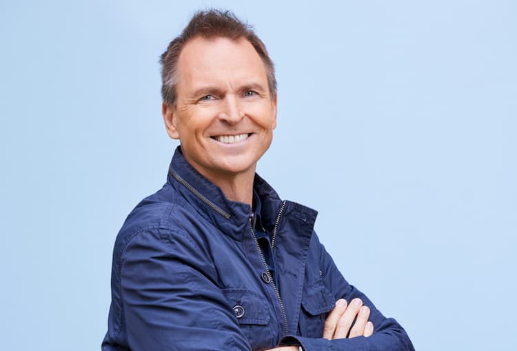 Phil Keoghan Photo