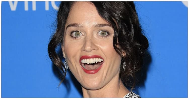 Robin Tunney Photo