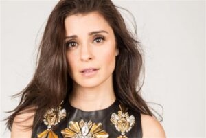 Shiri Appleby Bio, Age, Husband, Net, Unreal, Roswell, Movies