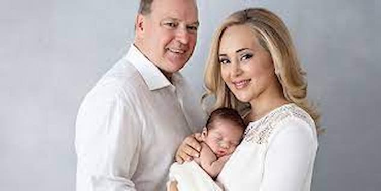 Jacques Torres, his wife Hasty Khoei and their son