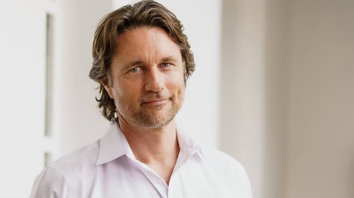 Martin Henderson Photo (1)