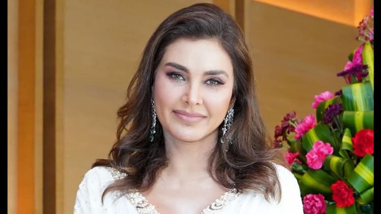 Lisa Ray Photo