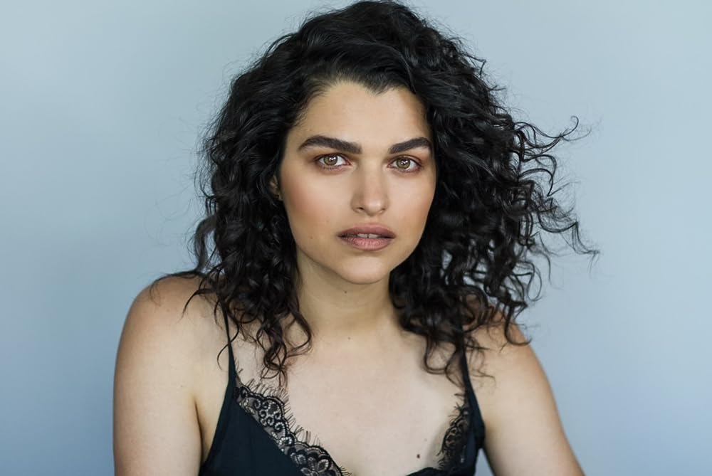 Eve Harlow Photo