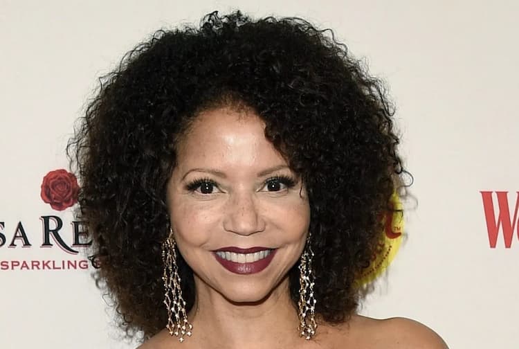 Gloria Reuben Photo