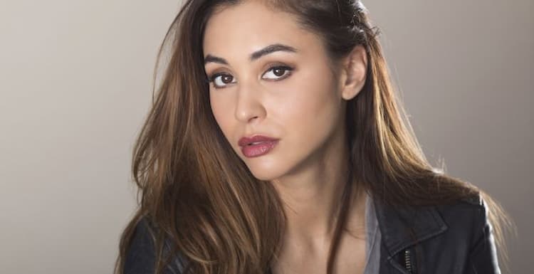 Lindsey Morgan Photo