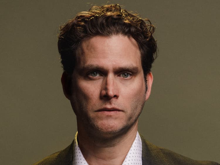 Steven Pasquale Photo