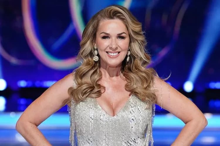 Claire Sweeney Photo