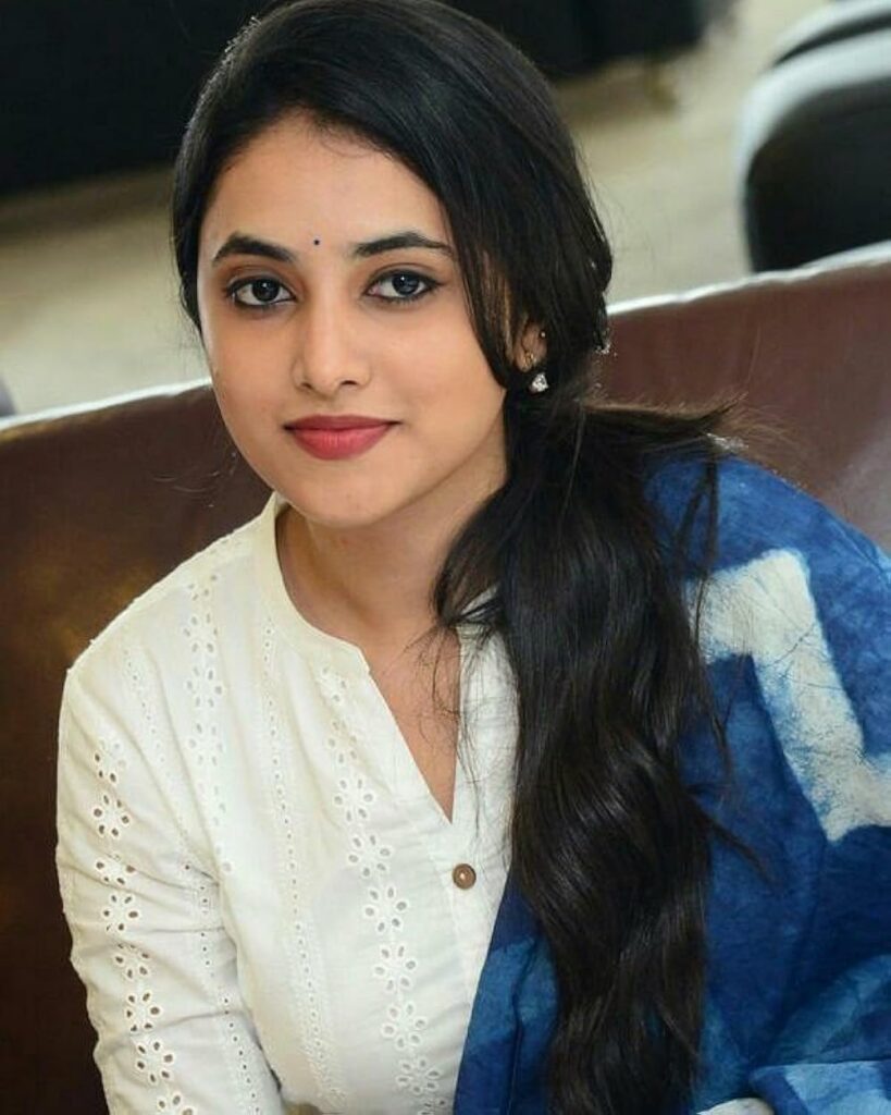 Priyanka Arul Mohan Bio, Age, Early Life, Career, Net Worth, Movie