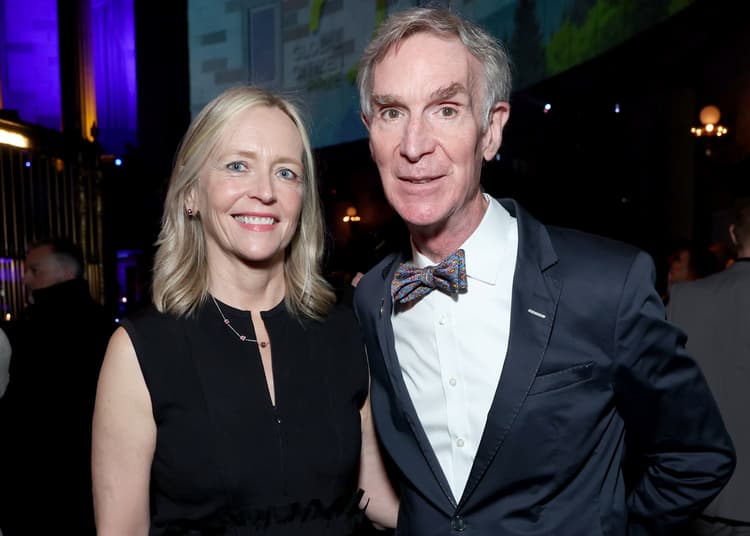 Bill Nye together with his wife Liza Mundy 