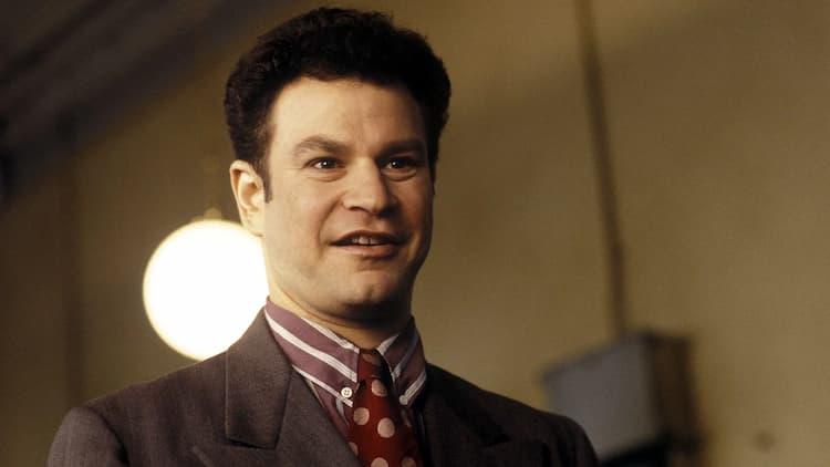 Actor, Comedian and Writer Robert Wuhl Photo