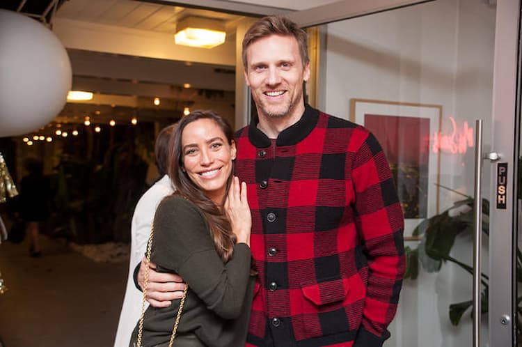 Teddy Sears together with his wife Milissa Skoro 