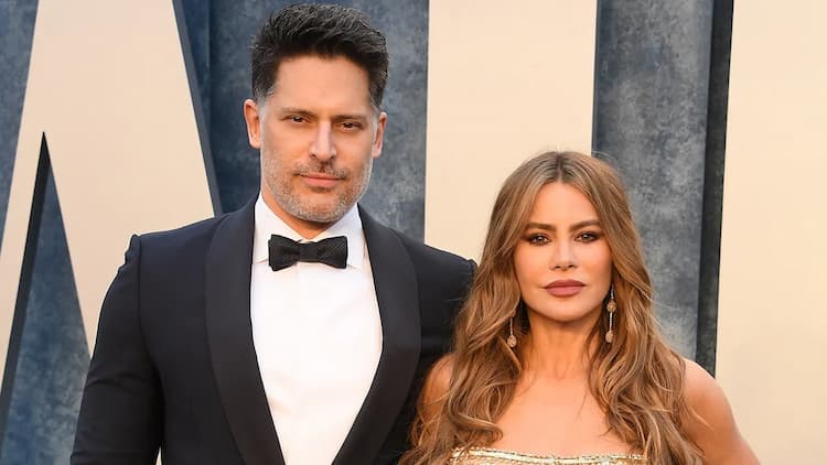 Joe Manganiello together with his wife Sofía Vergara