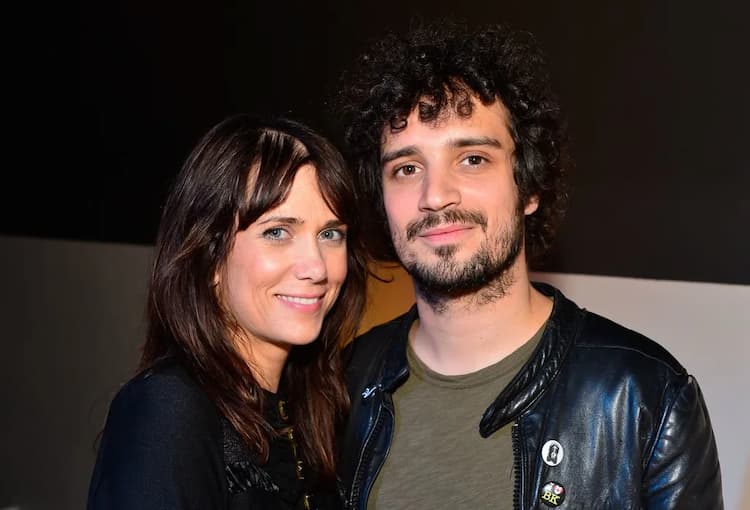 Kristen Wiig together with her husband Avi Rothman