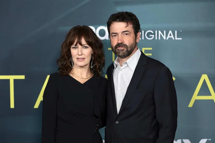 Ron Livingston together with his wife Rosemarie DeWitt 