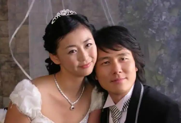 Sung Kang together with his wife Miki Yim