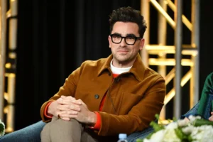  Dan Levy 