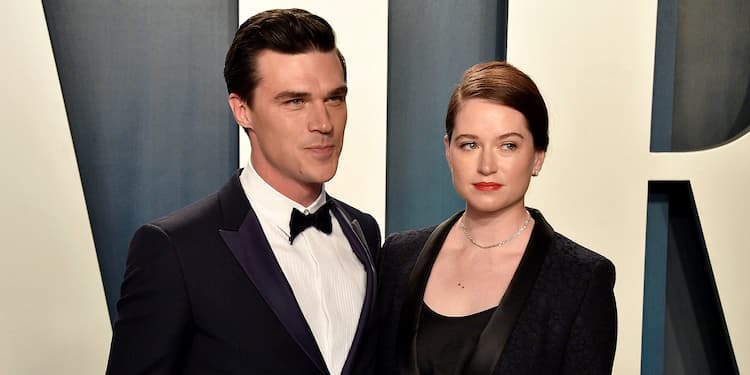 Finn Wittrock together with his wife Sarah Roberts