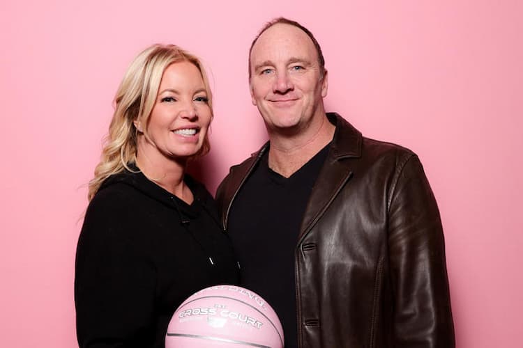 Jay Mohr together with his wife Jeanie Buss 