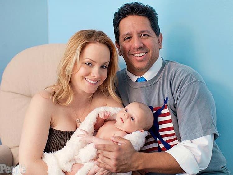 Kelly Stables together with her husband Kurt Patino and son