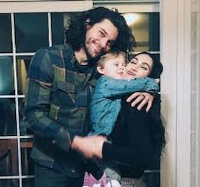 Trent Garrett together with his wife Cassie Steele and their son Luka Kennedy Garrett